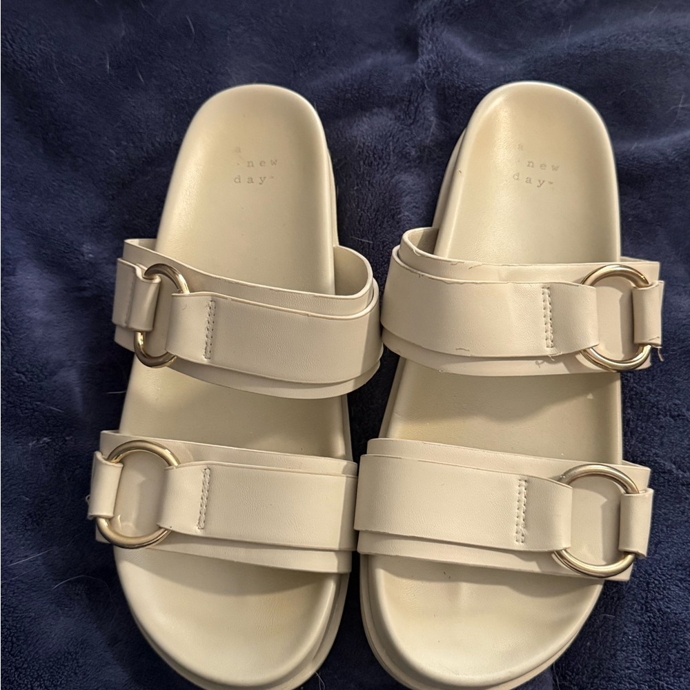 A New Day Cream/Gray Sandals size 9